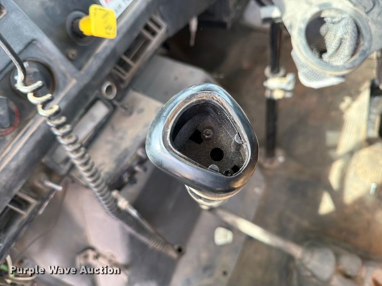 image for item FK0229 1998 International 4700 utility / service truck