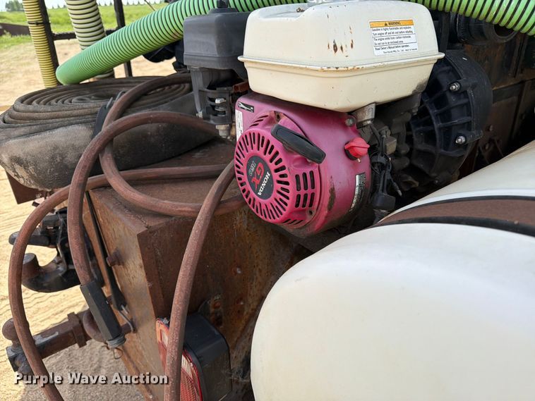 image for item FK0230 1984 International 2575 tank truck
