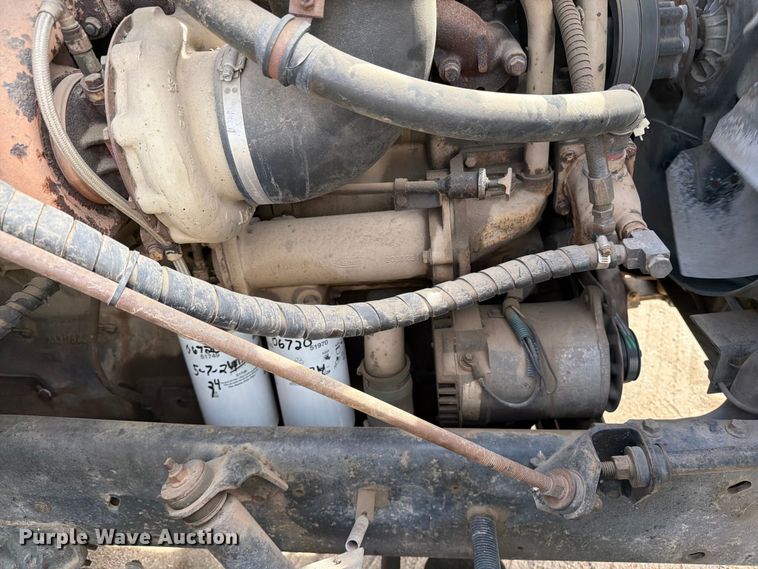 image for item FK0230 1984 International 2575 tank truck