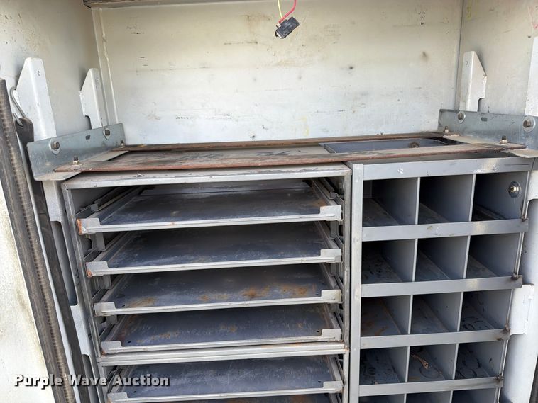image for item FK0232 2007 International 4200 utility / service truck