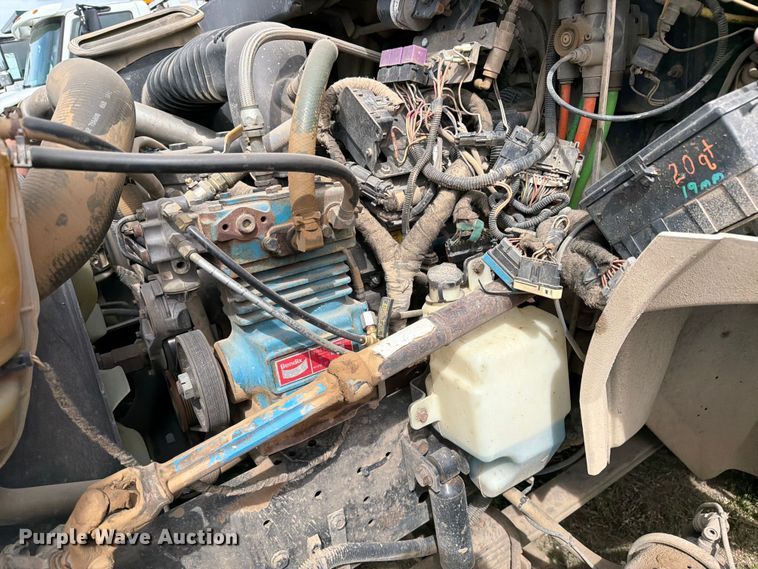 image for item FK0232 2007 International 4200 utility / service truck