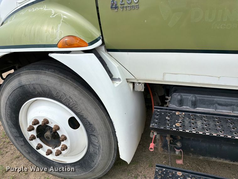 image for item FK0234 2007 International 4200 utility / service truck
