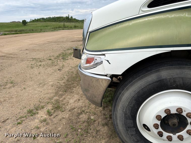 image for item FK0234 2007 International 4200 utility / service truck