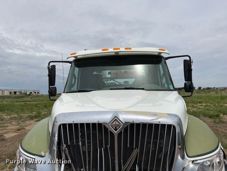 image for item FK0234 2007 International 4200 utility / service truck