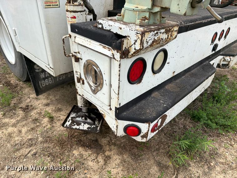 image for item FK0234 2007 International 4200 utility / service truck