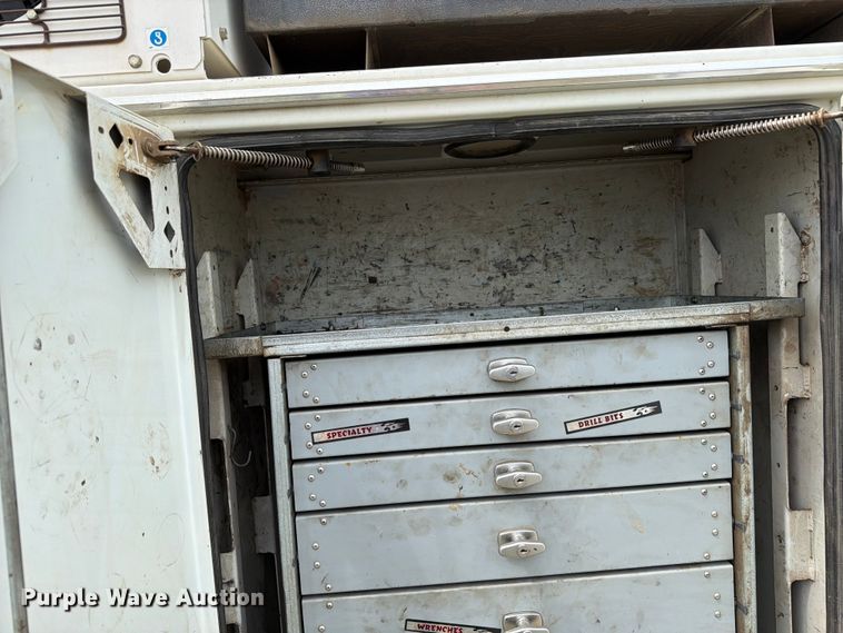 image for item FK0234 2007 International 4200 utility / service truck