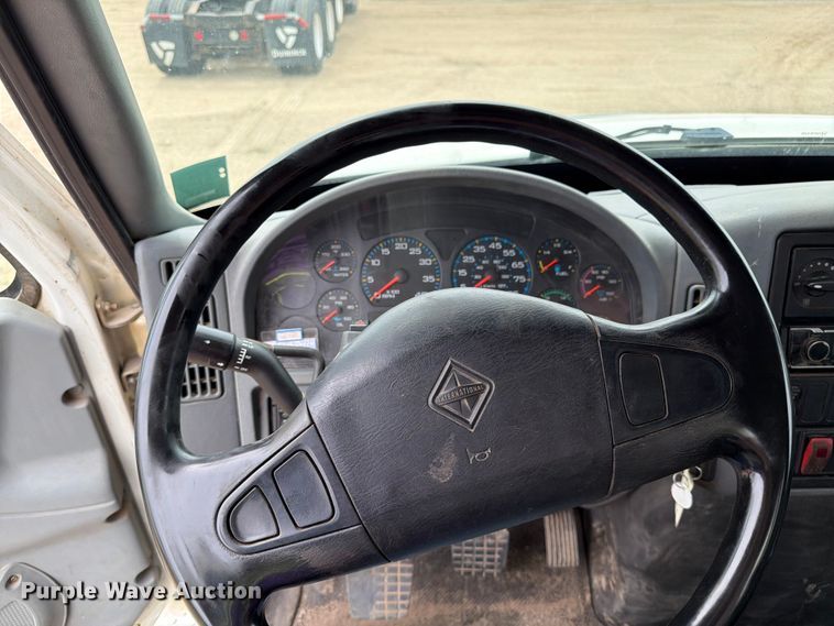 image for item FK0234 2007 International 4200 utility / service truck