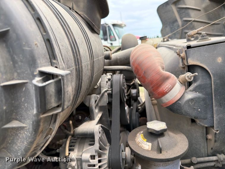 image for item FK0234 2007 International 4200 utility / service truck