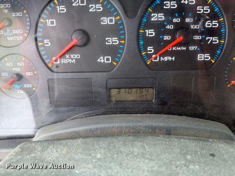 image for item FK0234 2007 International 4200 utility / service truck