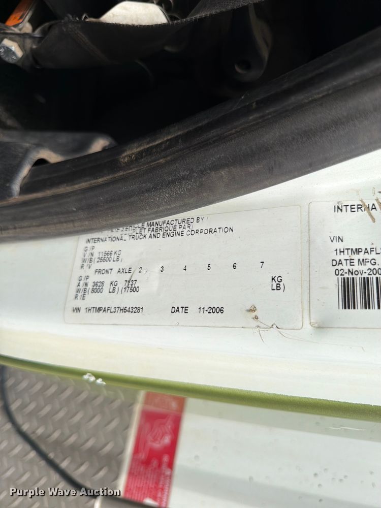 image for item FK0234 2007 International 4200 utility / service truck