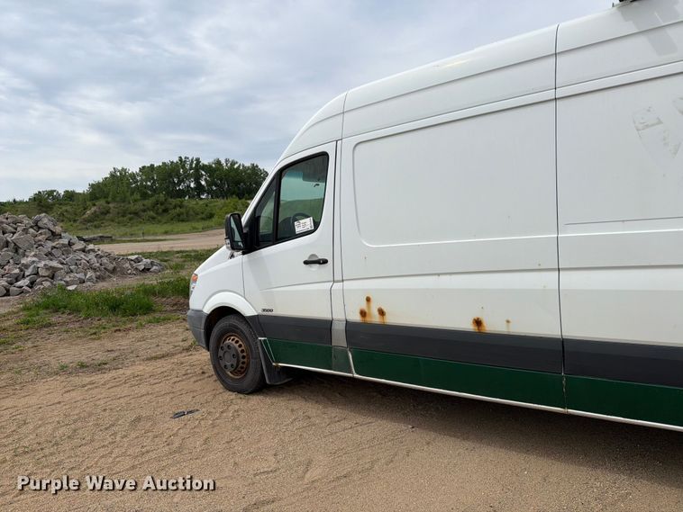 image for item FK0236 2013 Freightliner Sprinter van