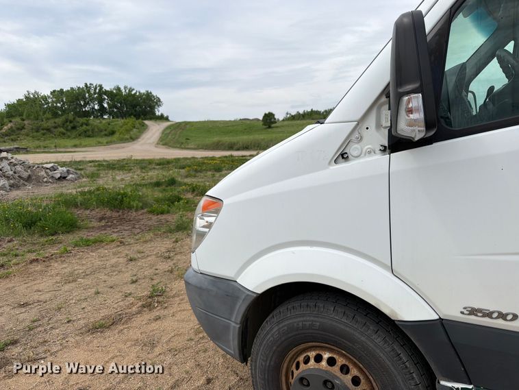 image for item FK0236 2013 Freightliner Sprinter van