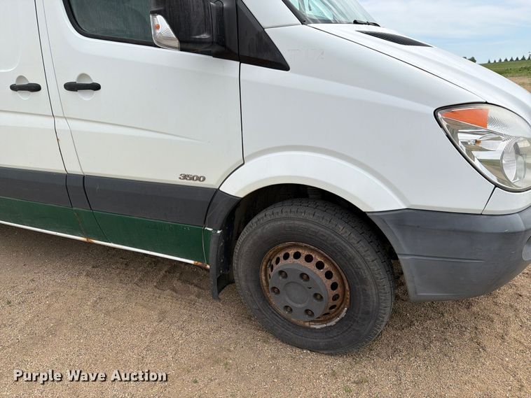 image for item FK0236 2013 Freightliner Sprinter van