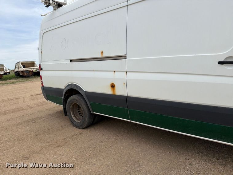 image for item FK0236 2013 Freightliner Sprinter van