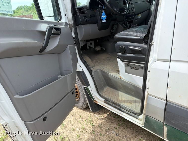 image for item FK0236 2013 Freightliner Sprinter van