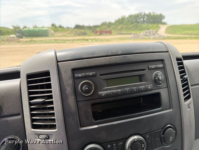 image for item FK0236 2013 Freightliner Sprinter van