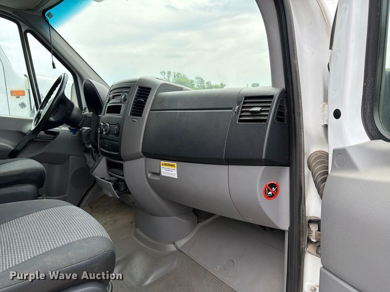 image for item FK0236 2013 Freightliner Sprinter van