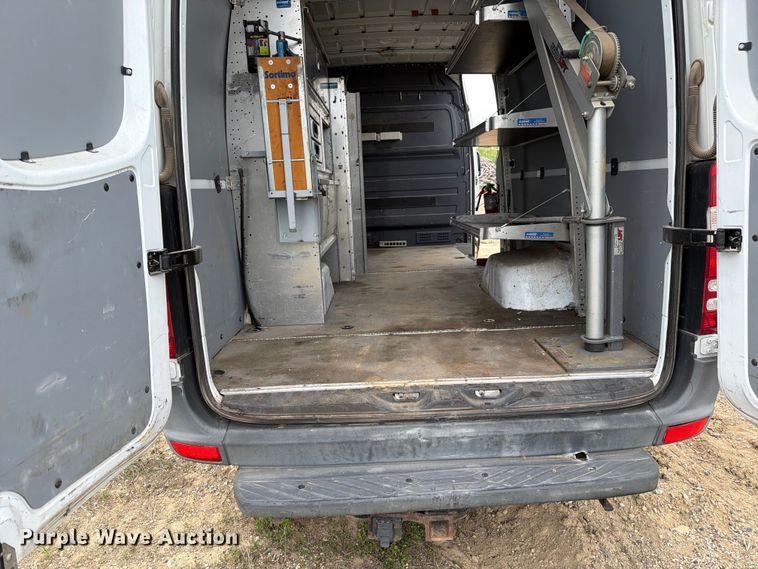 image for item FK0236 2013 Freightliner Sprinter van