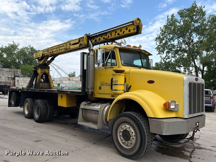 image for item FK0256 2004 Peterbilt 357 crane truck