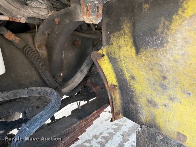 image for item FK0256 2004 Peterbilt 357 crane truck