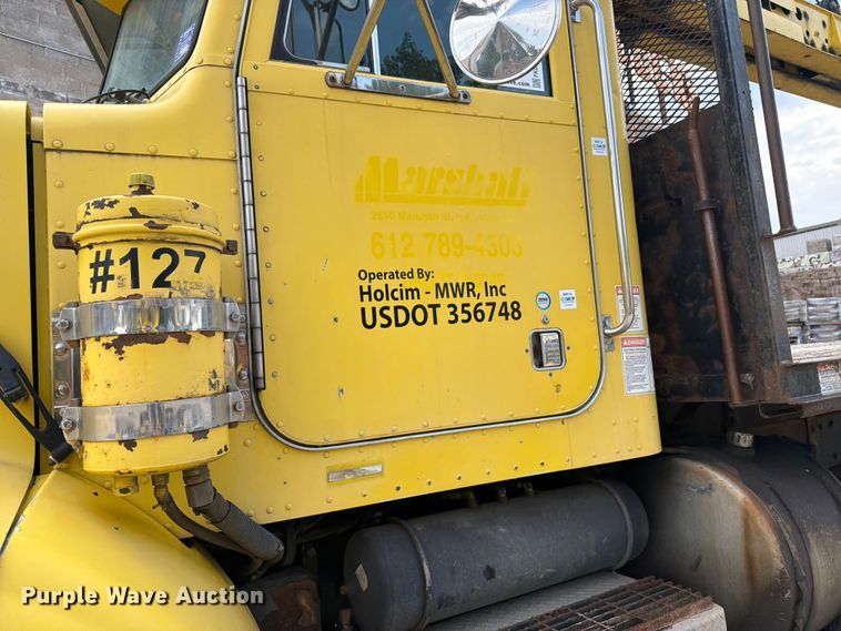 image for item FK0256 2004 Peterbilt 357 crane truck