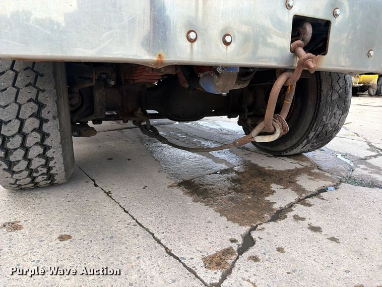 image for item FK0256 2004 Peterbilt 357 crane truck