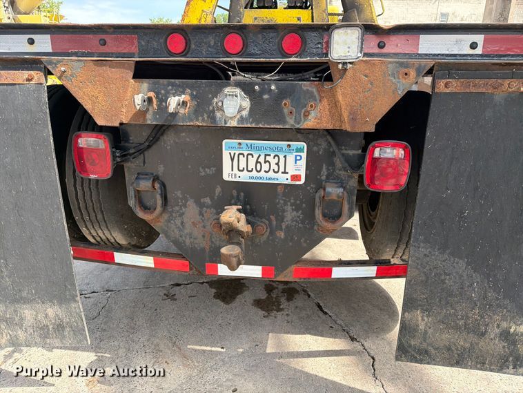 image for item FK0256 2004 Peterbilt 357 crane truck