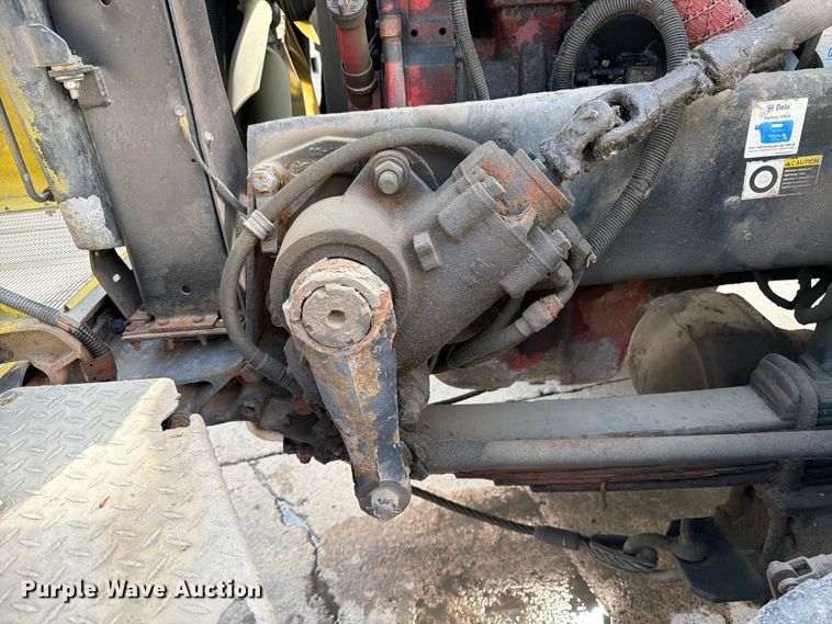 image for item FK0256 2004 Peterbilt 357 crane truck