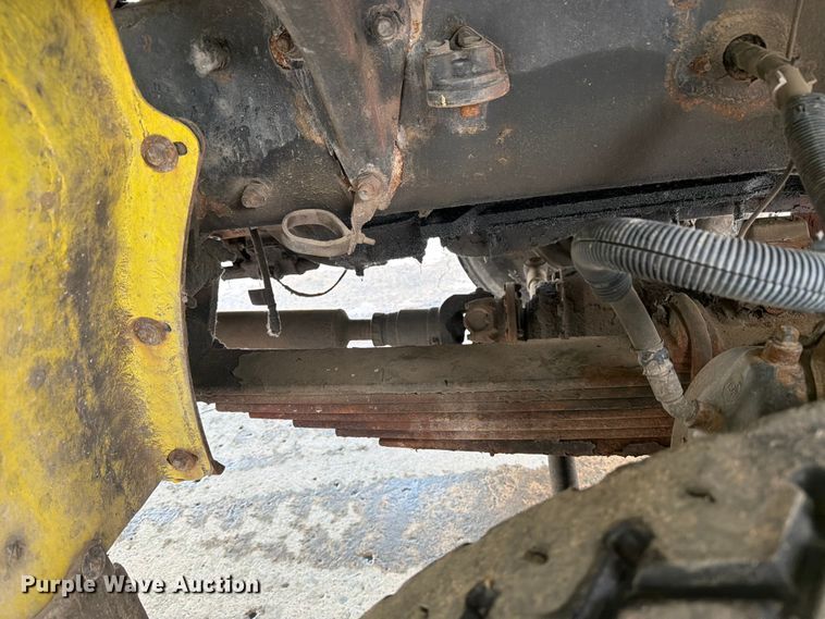 image for item FK0256 2004 Peterbilt 357 crane truck