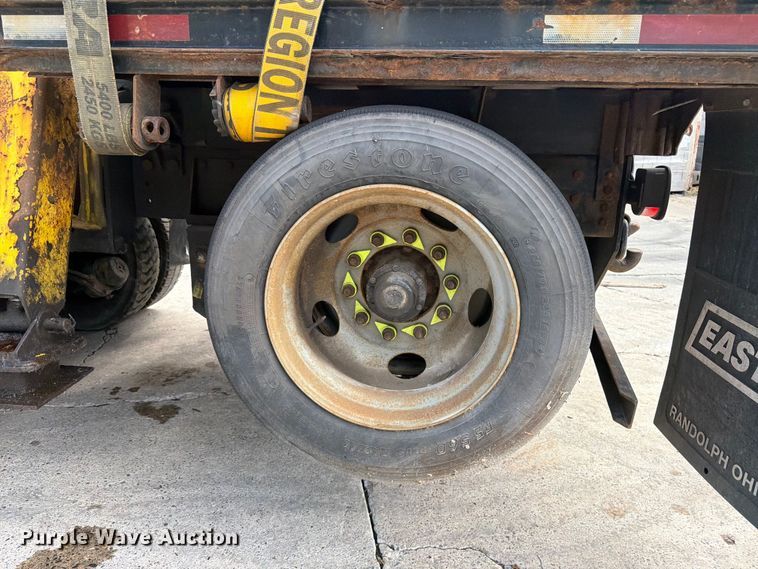 image for item FK0256 2004 Peterbilt 357 crane truck