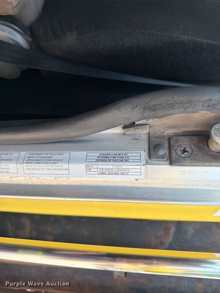 image for item FK0256 2004 Peterbilt 357 crane truck