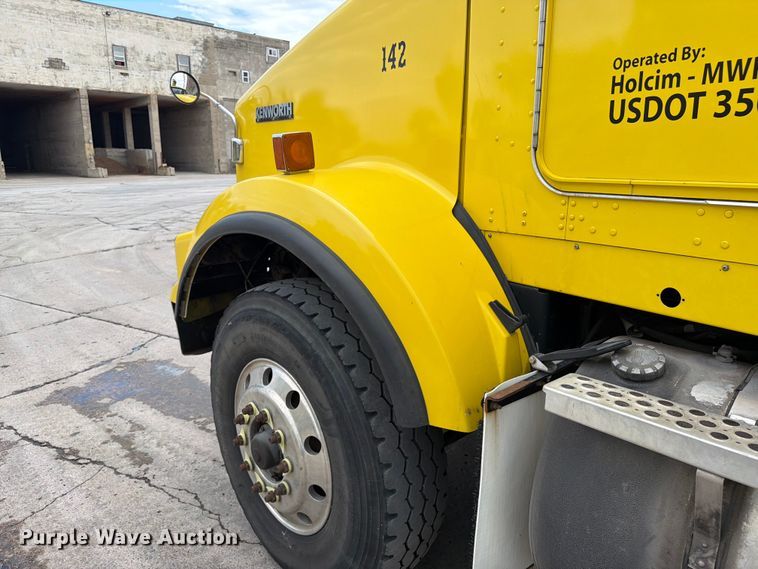image for item FK0257 2012 Kenworth T800 crane truck