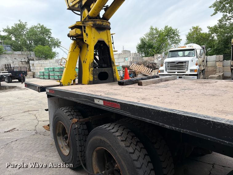 image for item FK0257 2012 Kenworth T800 crane truck