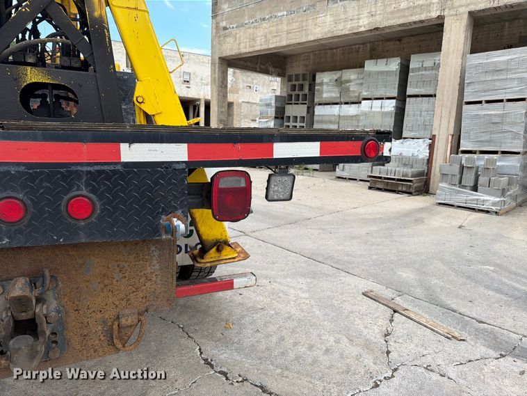 image for item FK0257 2012 Kenworth T800 crane truck