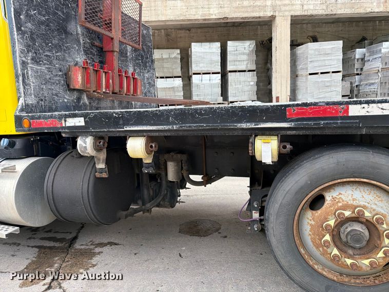 image for item FK0257 2012 Kenworth T800 crane truck