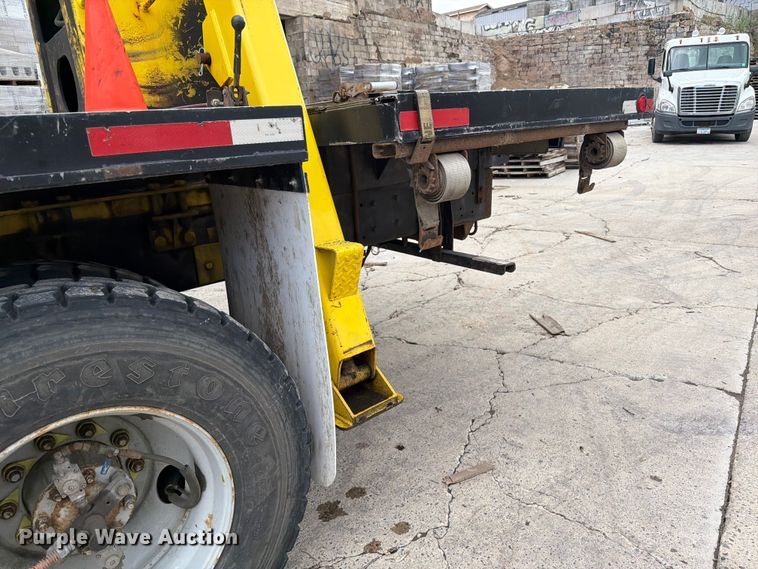 image for item FK0257 2012 Kenworth T800 crane truck