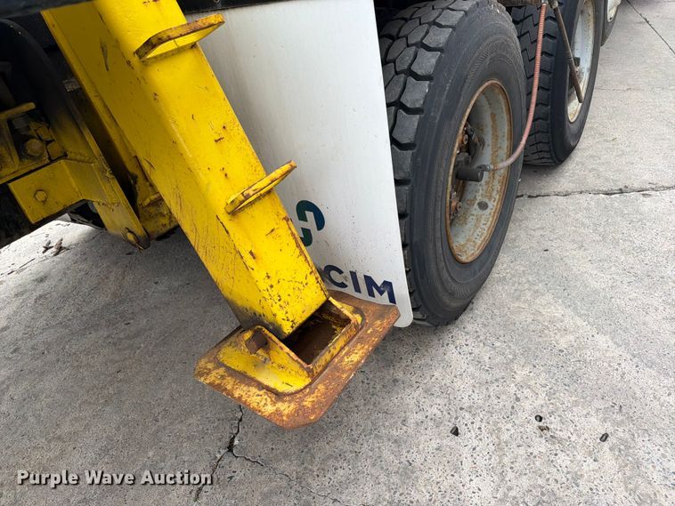 image for item FK0257 2012 Kenworth T800 crane truck