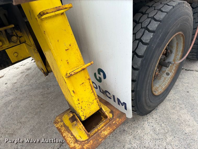 image for item FK0257 2012 Kenworth T800 crane truck