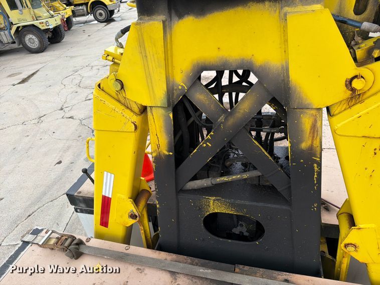 image for item FK0257 2012 Kenworth T800 crane truck
