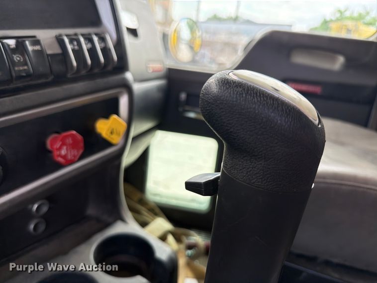 image for item FK0257 2012 Kenworth T800 crane truck