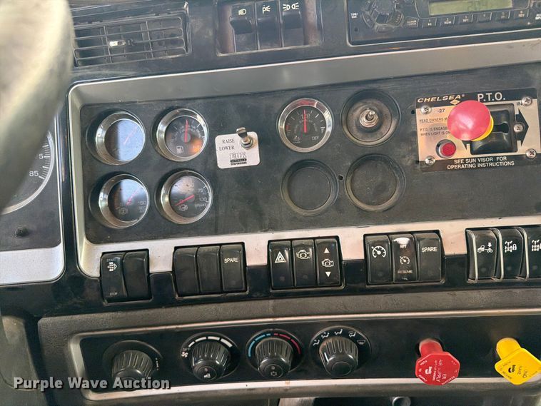 image for item FK0257 2012 Kenworth T800 crane truck