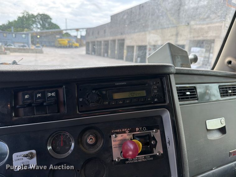 image for item FK0257 2012 Kenworth T800 crane truck