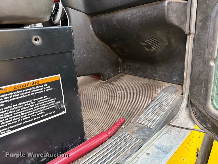 image for item FK0257 2012 Kenworth T800 crane truck