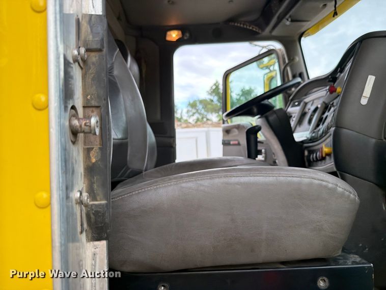 image for item FK0257 2012 Kenworth T800 crane truck