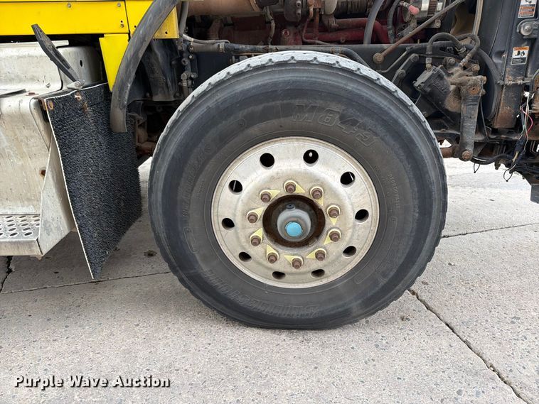 image for item FK0257 2012 Kenworth T800 crane truck