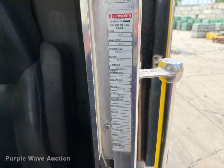 image for item FK0257 2012 Kenworth T800 crane truck