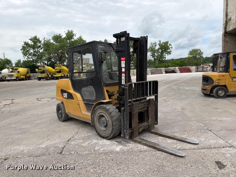 image for item FK0259 Caterpillar PD12000 forklift