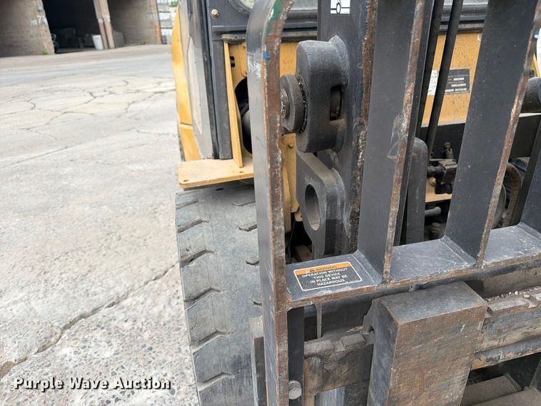 image for item FK0259 Caterpillar PD12000 forklift