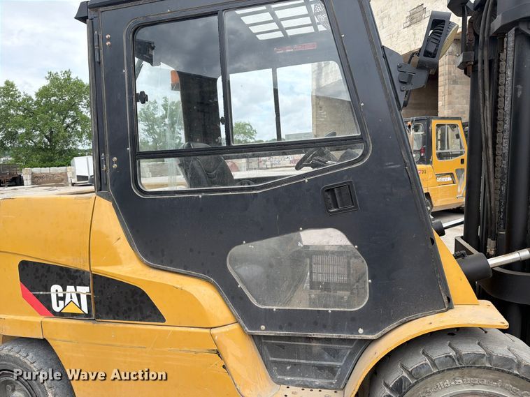 image for item FK0259 Caterpillar PD12000 forklift