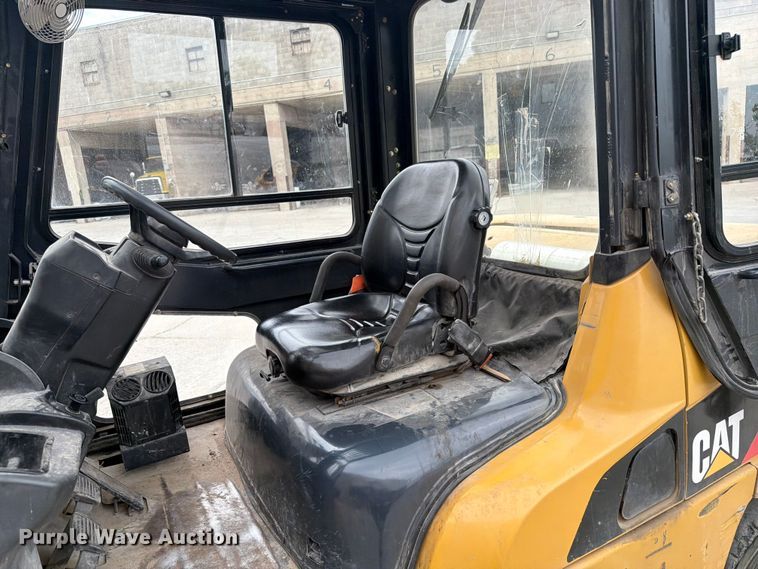 image for item FK0259 Caterpillar PD12000 forklift